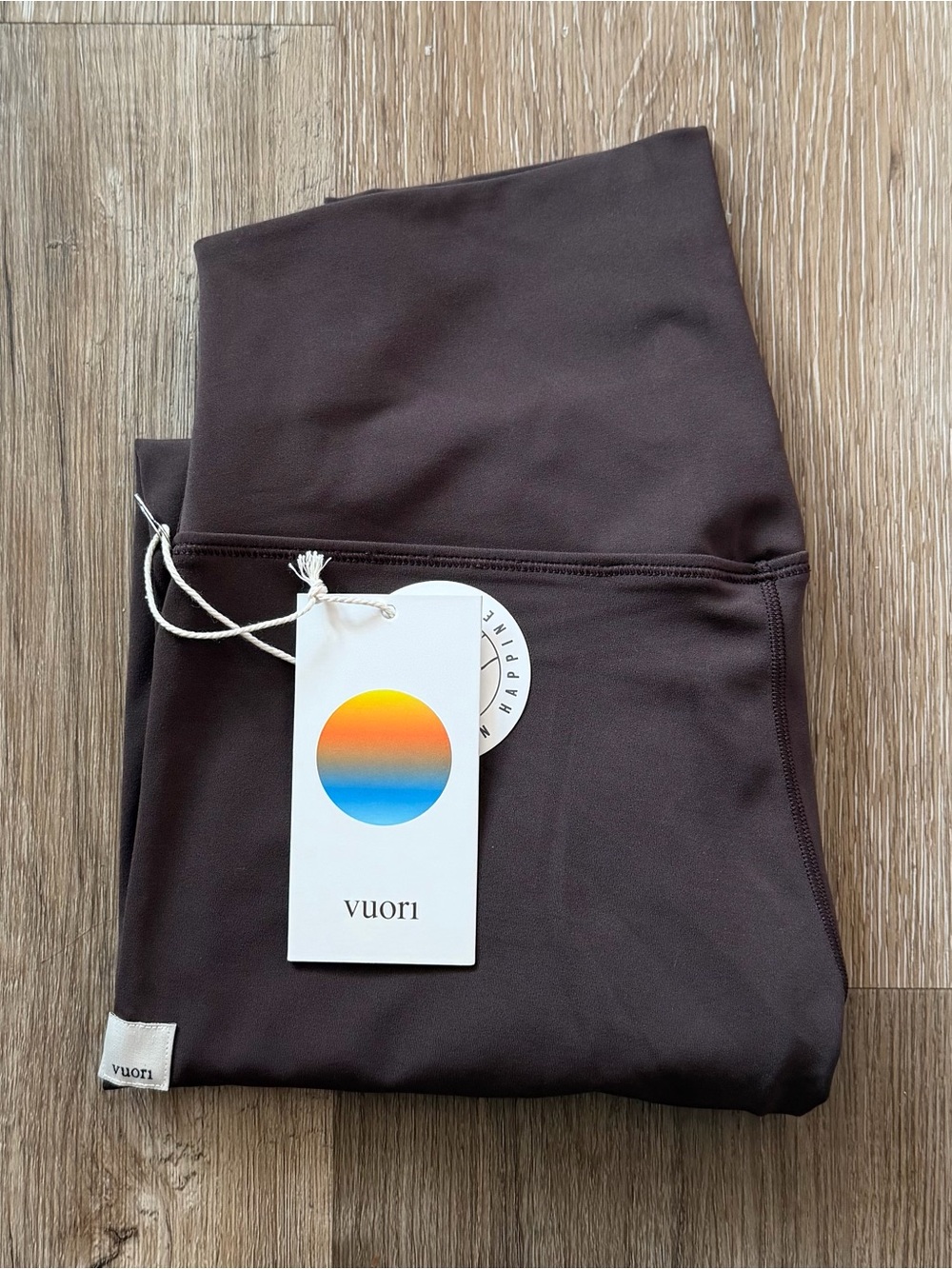 Vuori All The Form Legging SHORT French Roast Sz Small VW4130-S Athletic NWT - Picture 3 of 5
